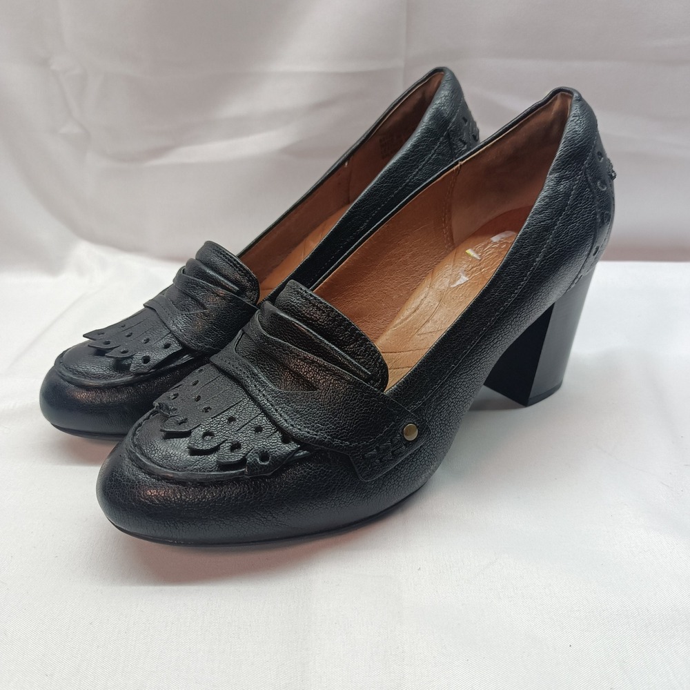 Clarks Womens Black Leather Kiltie Penny Loafer Block Heels Size 7.5M Preppy